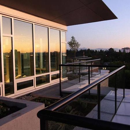 The Parkside Hotel And Spa Victoria Exteriör bild